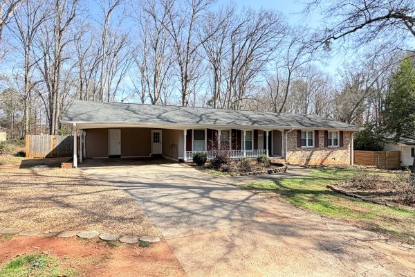 560 Greencrest Dr., Athens Ga