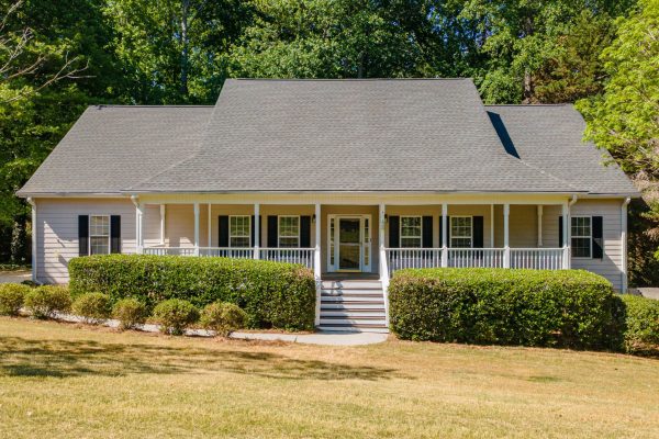 149 Walnut Ridge Drive, Hoschton